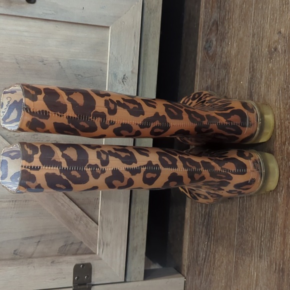 Coach leopard print rubber boots - Picture 4 of 10